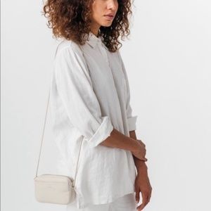Baggu Mini Crossbody Purse in Stone Cream Leather